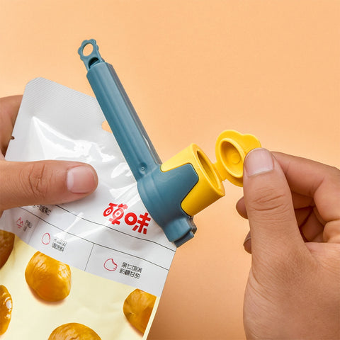 Amazing Home Food Storage Sealing Clip Pour Lid